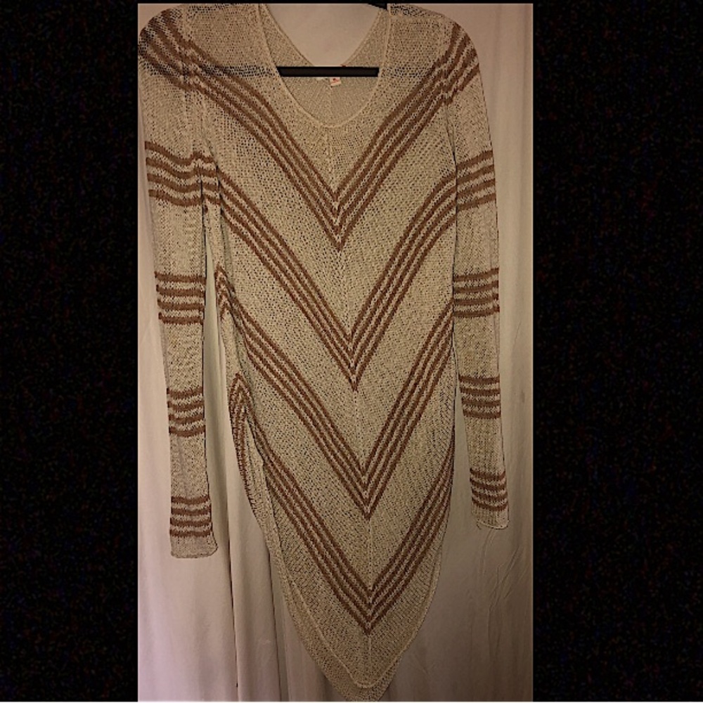 Guess woman’s knit sweater